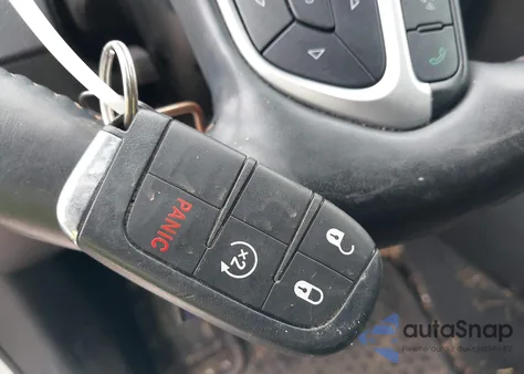 2018 Jeep Compass Latitude 4X4 from USA, damaged, VIN 3C4NJDBB3JT307885